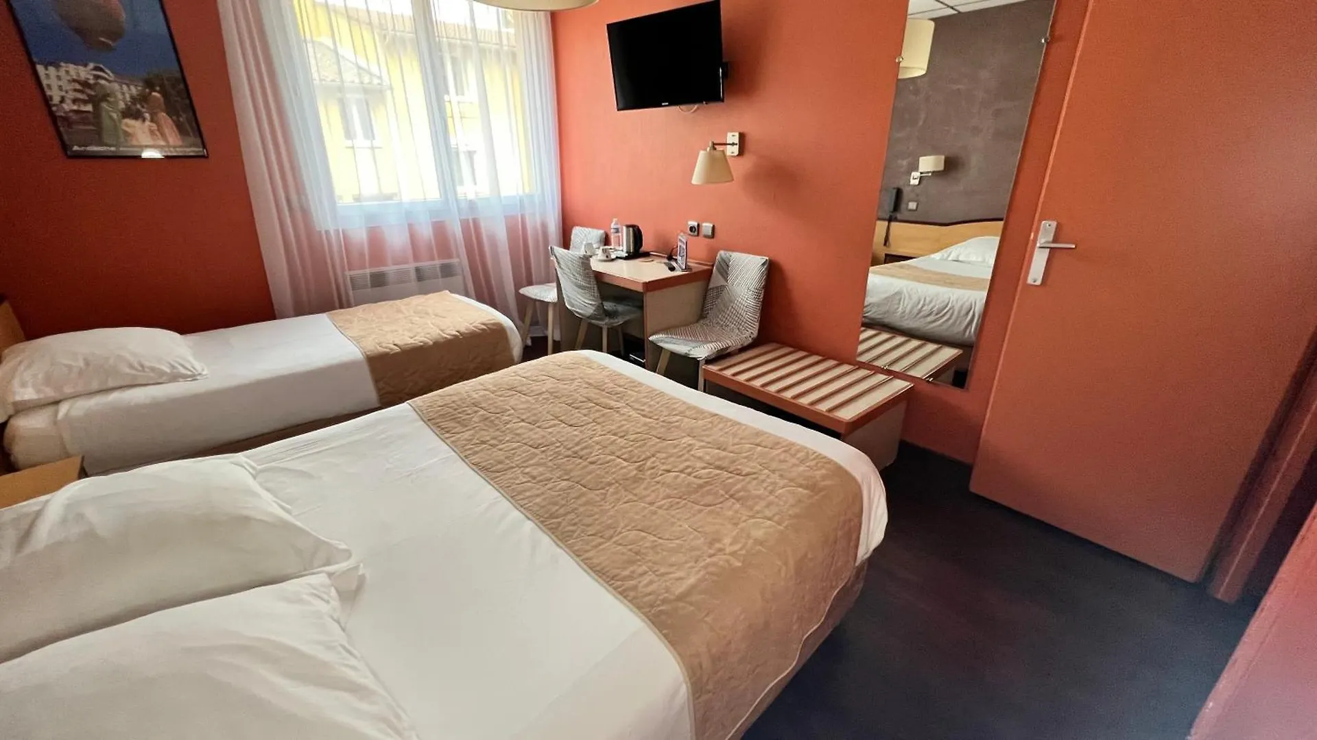 ***  Hotel Azalées à Tournon-sur-Rhone France