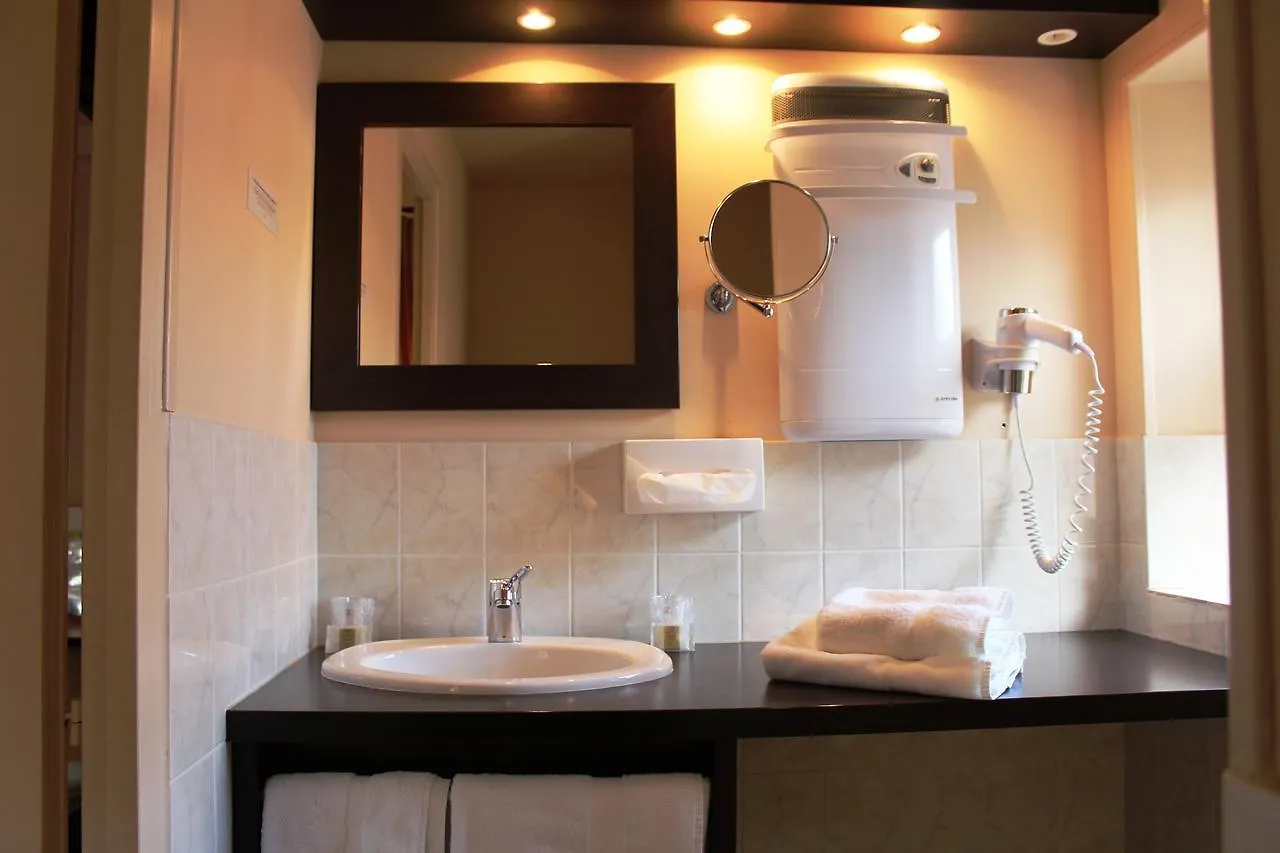 ***  Hotel Azalées à Tournon-sur-Rhone France