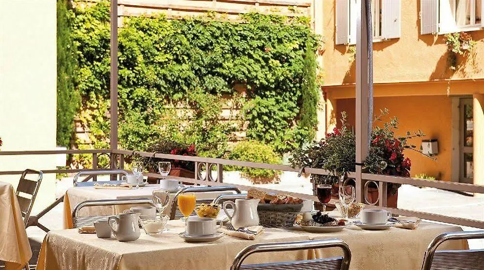 Hotel Azalées à Tournon-sur-Rhone